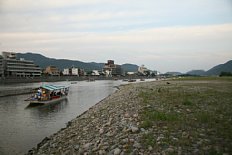 circd051n-0103.jpg